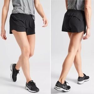 Athleta Hustle 3” Shorts